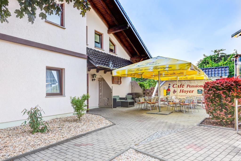 Cafe Hoyer Pension Und Appartements Roedigsdorf Bagian luar foto